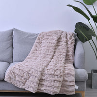 HOMESMART Off White Faux Rabbit Fur Throw (60"x80")