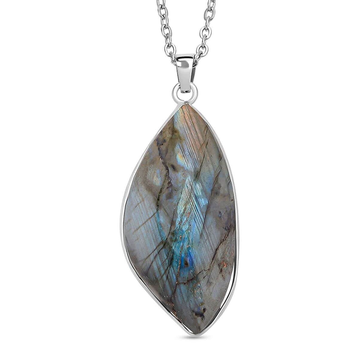 Malagasy Labradorite Pendant Necklace 20 Inches in Stainless Steel 40.00 ctw