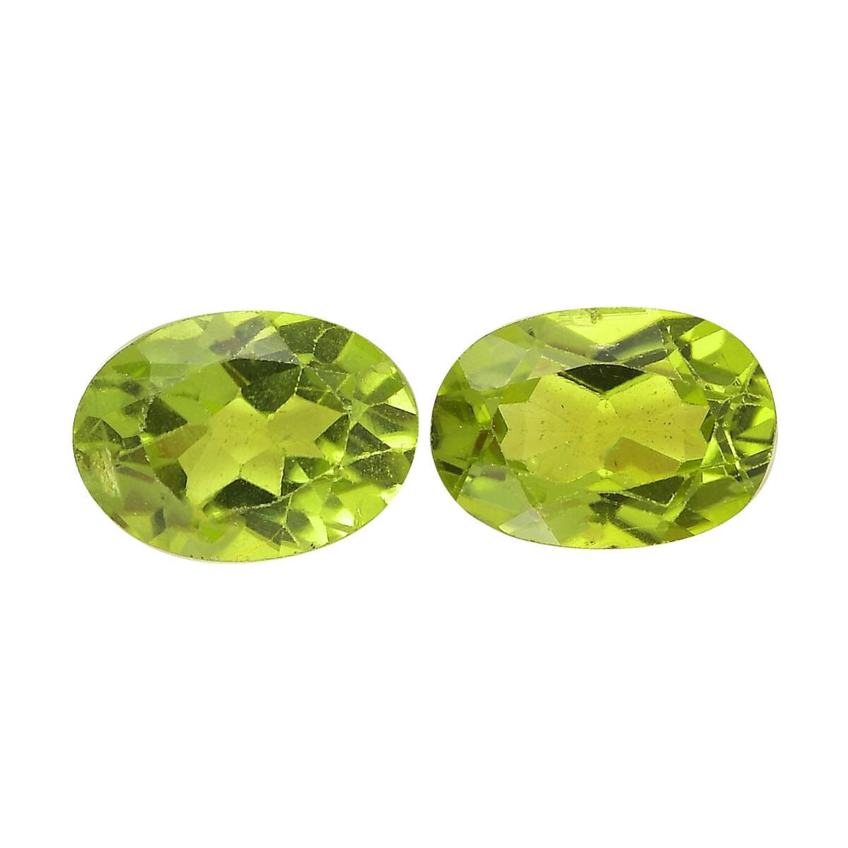 Hebei Peridot Set of 2 (Oval 7x5 mm) 1.63 ctw