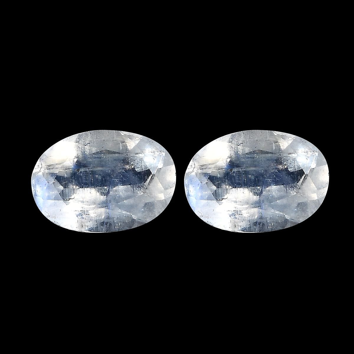 AA Rainbow Moonstone Set of 2 (Oval 7x5 mm) 1.25 ctw