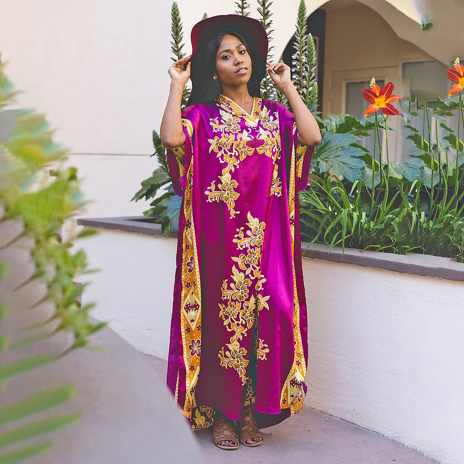 Winlar Burgundy Baroque Long Satin Kaftan - One Size Fits Most