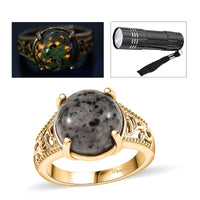 Natural Yooperlite Solitaire Ring in 18K Vermeil YG Over Sterling Silver (Size 7.0) with Free UV Flash Light 6.80 ctw