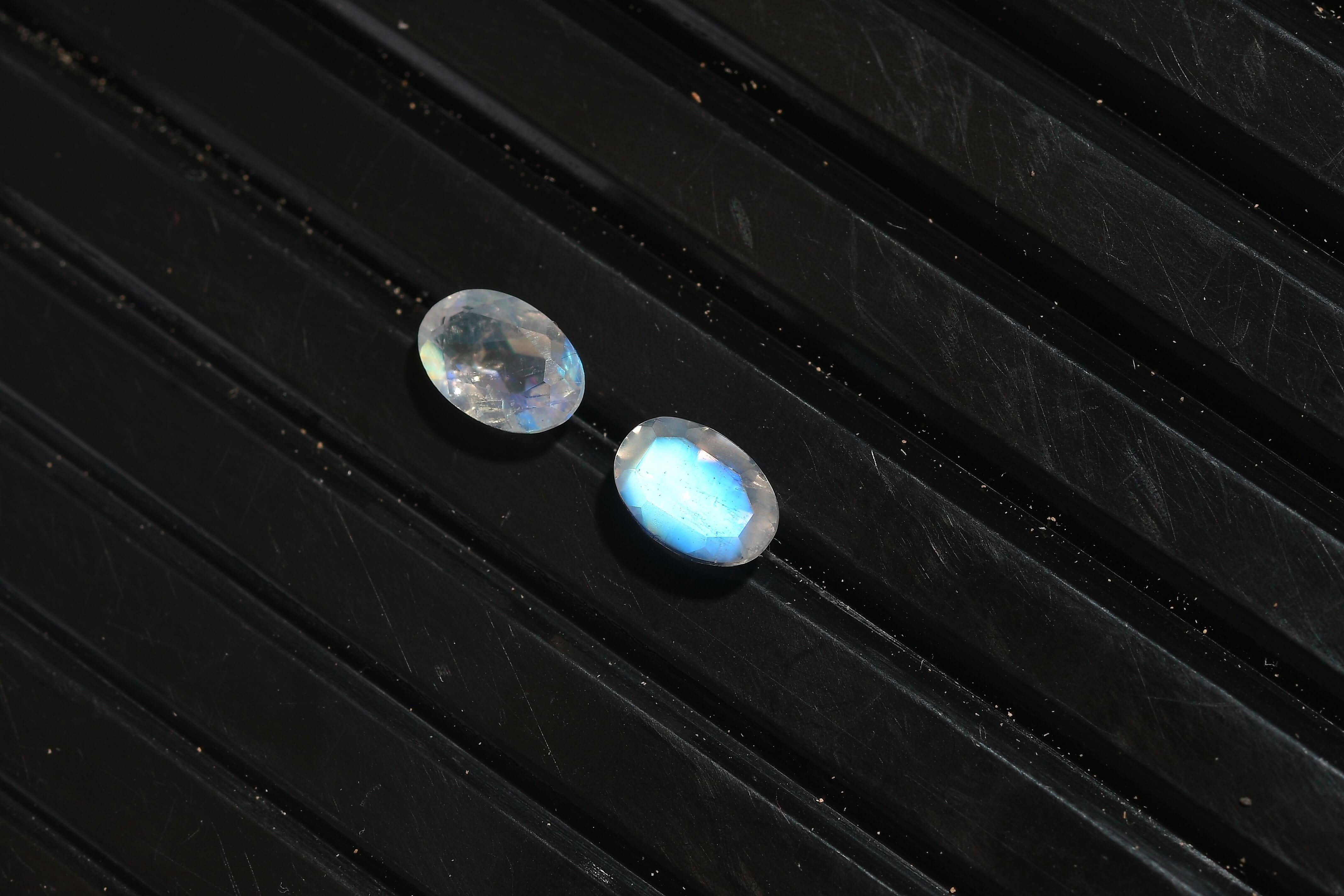 AA Rainbow Moonstone (Oval 6x4 mm) 0.75 ctw Loose Gemstone