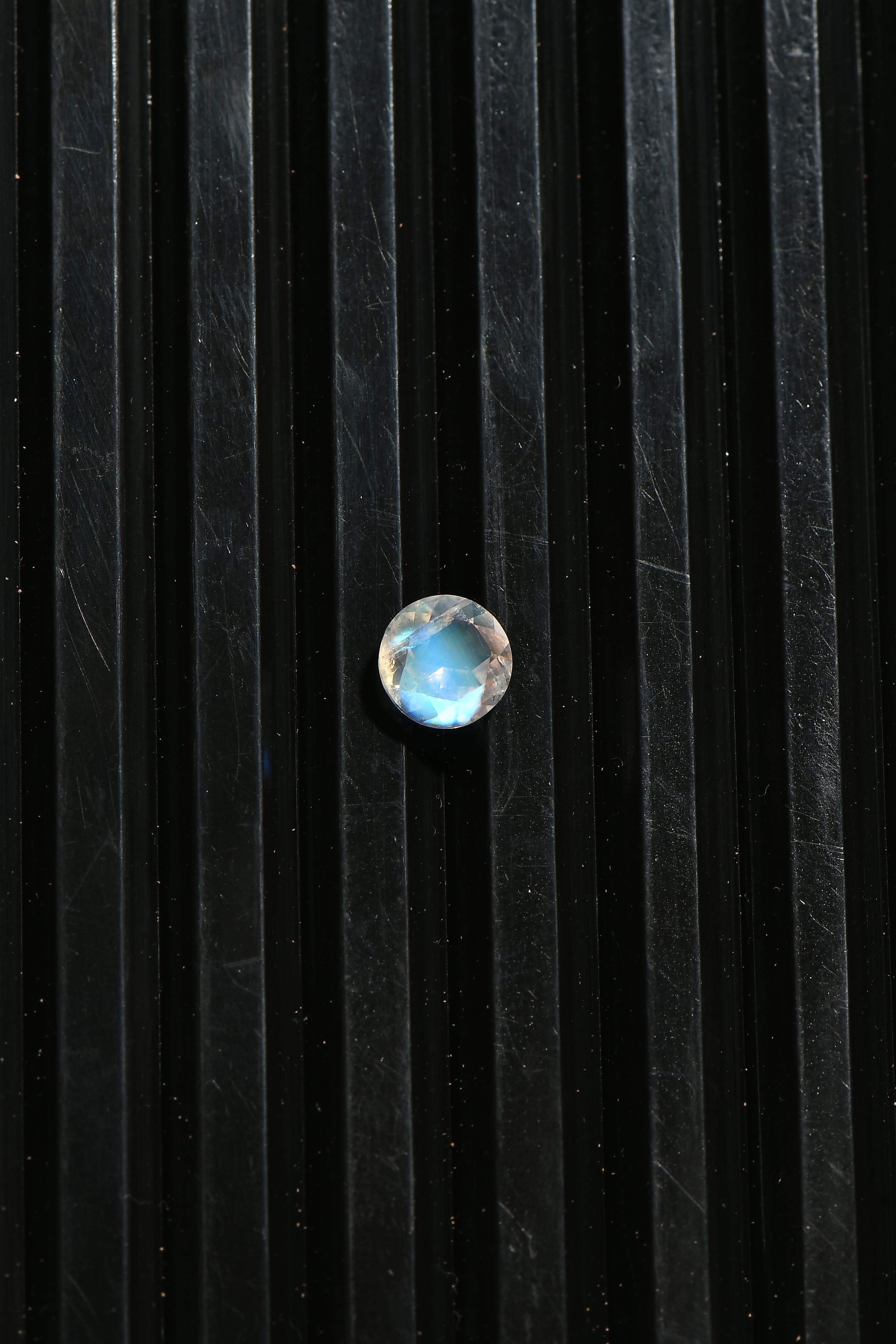 AA Rainbow Moonstone (Rnd 7 mm) 1.19 ctw Loose Gemstone