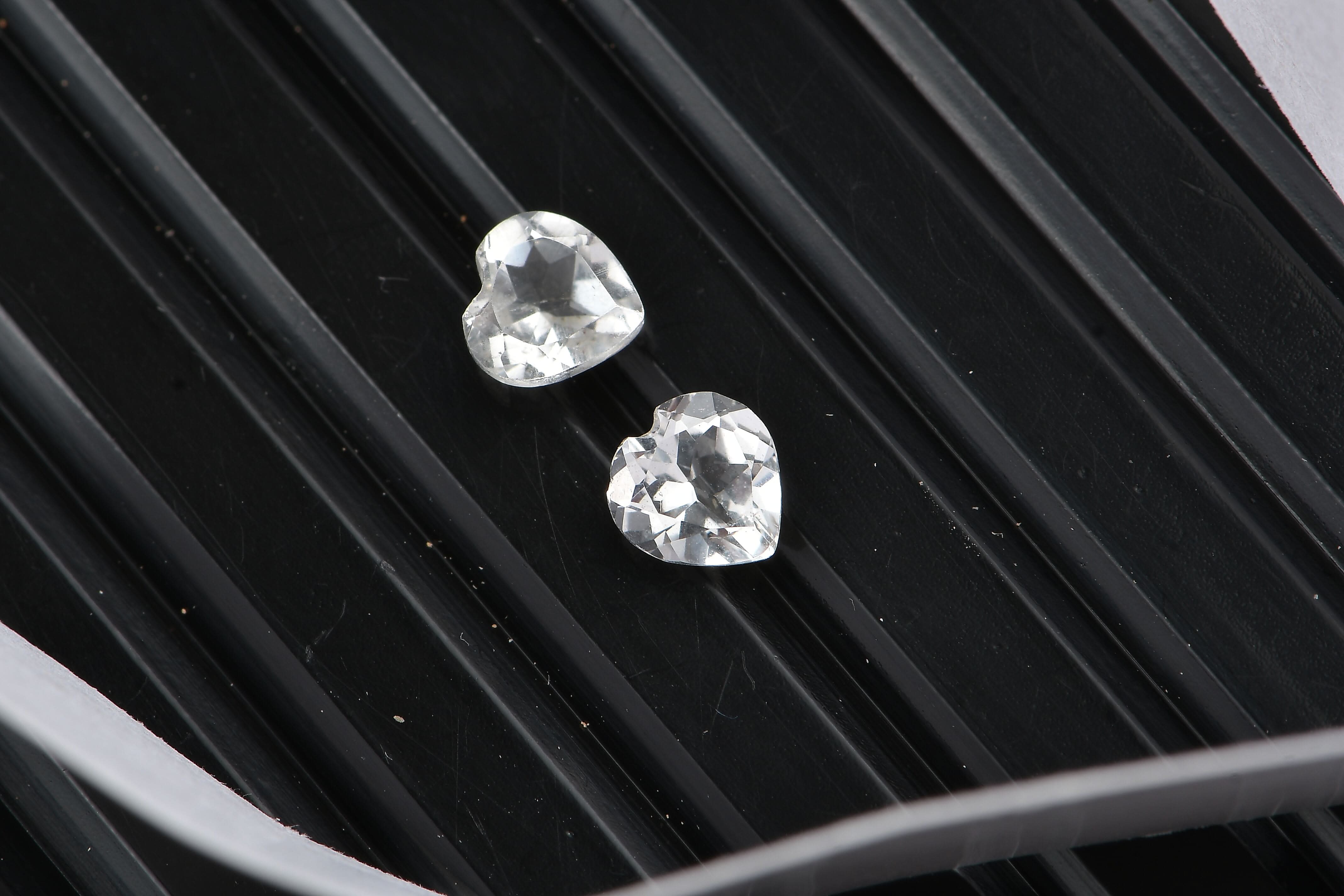 White Topaz (Heart 5 mm) 0.98 ctw Loose Gemstone