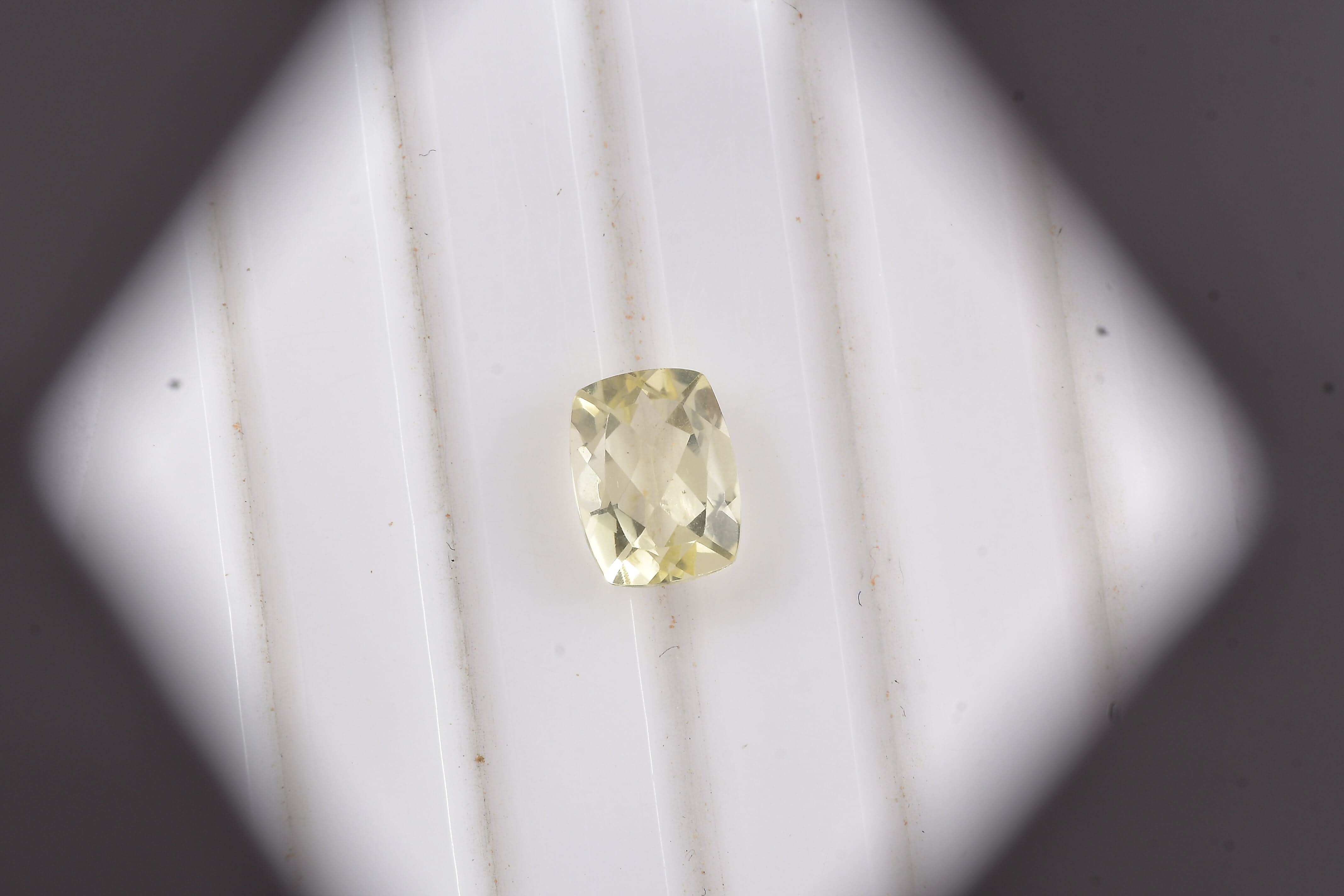 Lemon Quartz (Cush 8x6 mm) 1.06 ctw Loose Gemstone