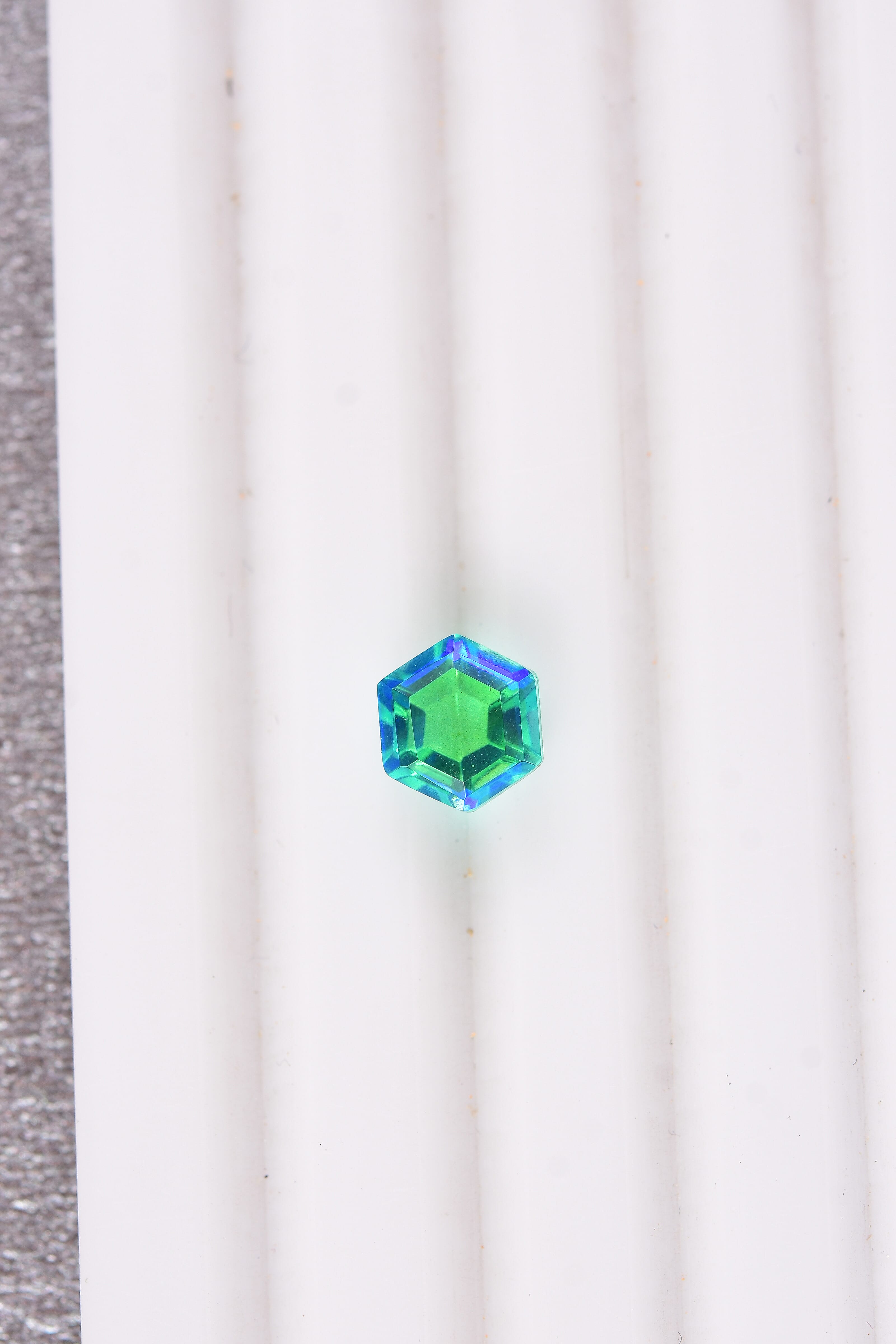 Peacock Triplet Quartz (Hexagon 7mm) 1.66 ctw  Loose Gemstone