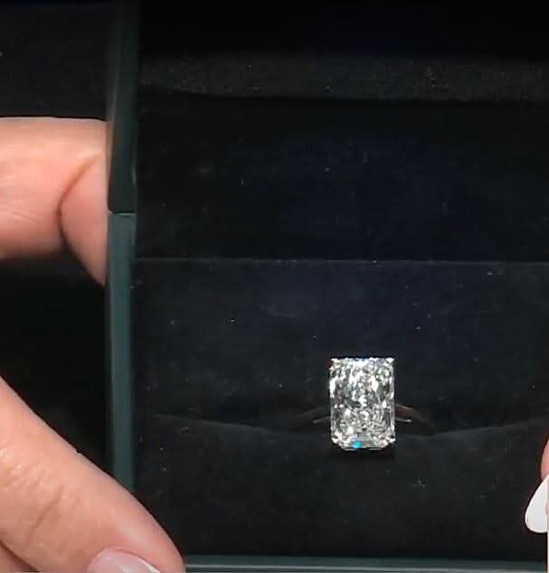 IGI Certified 950 Platinum Luxuriant Lab Grown Diamond (G, VS2) Ring (Size 8.0) (4.80 g) 5.00 ctw (3)