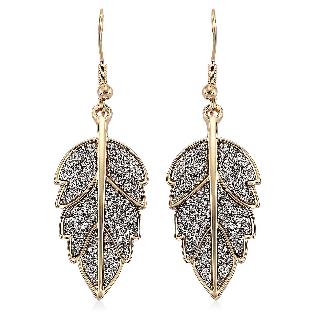 Leaf Earrings in Goldtone