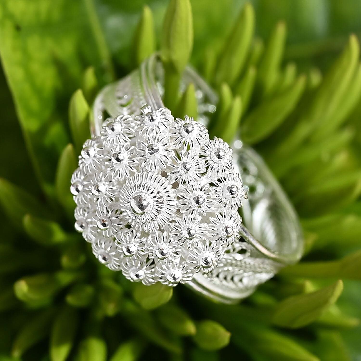Artistry Tarakashi Collection Sterling Silver Floral Ring (4.10 g) (2)