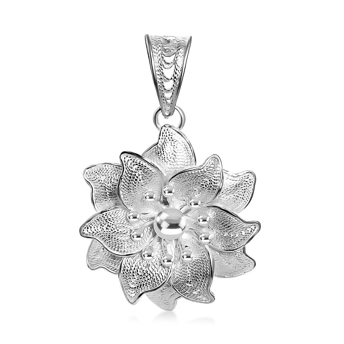 Artistry Tarakashi Collection Flower Pendant without Chain in Sterling Silver 3.40 Grams