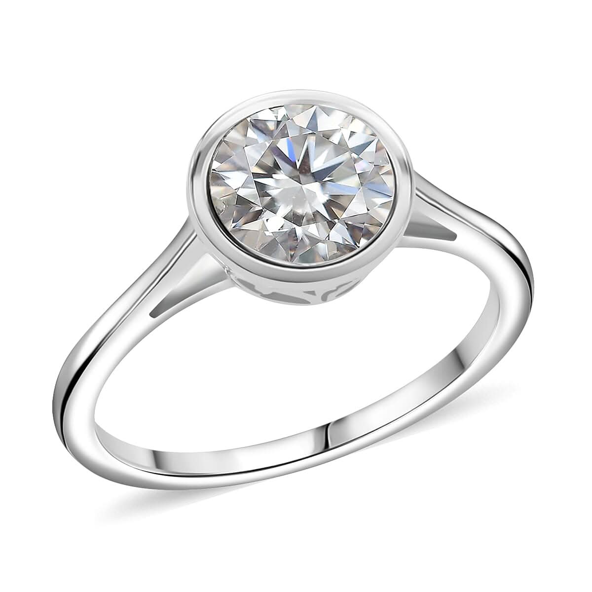Simulated Diamond 2.80 ctw Solitaire Ring in Platinum Over Sterling Silver (Size 7.75)