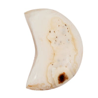 Agate Moon Shape - Small 594ctw